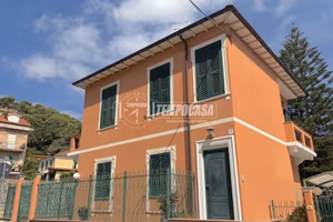 APPARTAMENTO IN VILLA CON GIARDINO