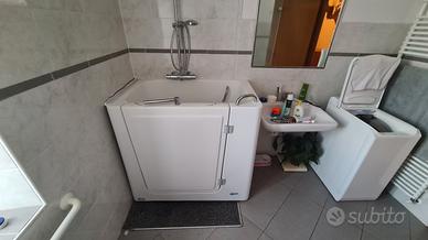 Vasca da bagno per anziani e disabili