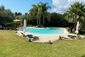 Villa c/PISCINA a Uso Esclusivo su via Marina