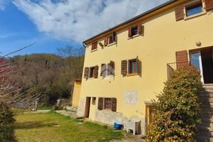 5 LOCALI A CAPRINO VERONESE