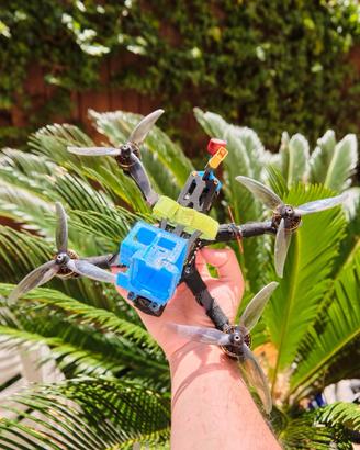 Drone 6S con BLACKBIRD V4 1960kv