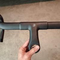 manubrio integrato carbonio