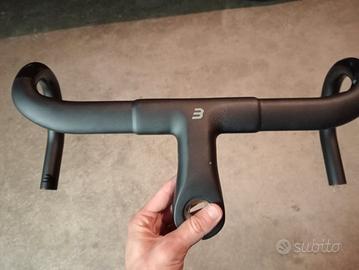 manubrio integrato carbonio