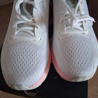 scarpe da corsa running Under Armour