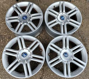 Cerchi in lega Fiat R16