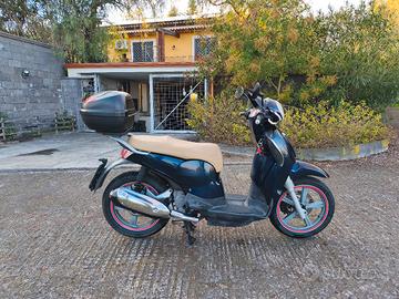 Aprilia Scarabeo 200 Light