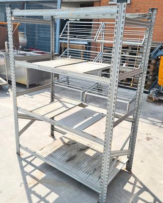 scaffalatura porta motori usata