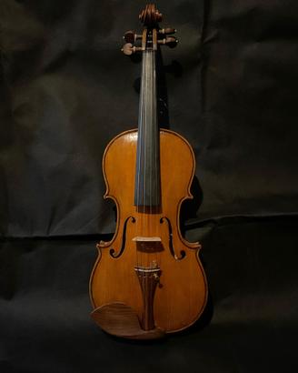 Violino di liuteria artigianale di maestro liutaio