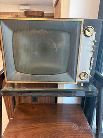 Televisione vecchia anni 60