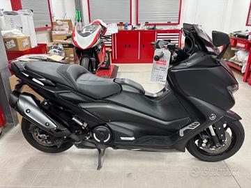 Yamaha T Max 560