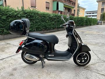vespa 300 GTS HPE