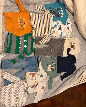 Lotto di vestiti per bambino 12 mesi