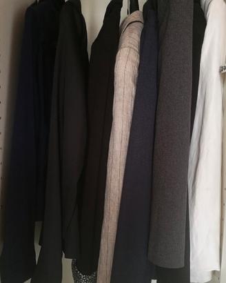 Lotto abbigliamento nuovo e vintage.  150capi. 