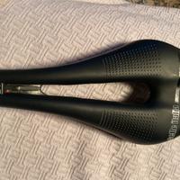 Sella SELLE ITALIA NOVUS SUPERFLOW CARBON