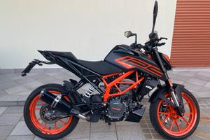 KTM DUKE 125