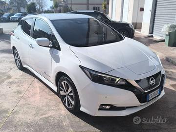 Nissan Leaf elettrica
