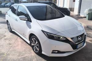 Nissan Leaf elettrica