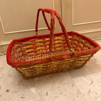 Cesta in vimini con manici