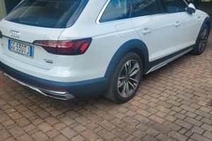 Audi A4  Allroad Avant 2.0 Mhy disel/elettrica 