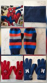 3 paia guanti e 2 scaldacollo da bambino 