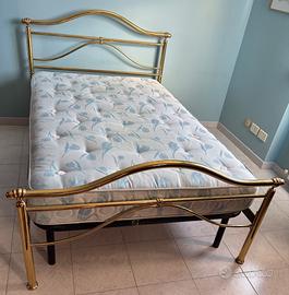 Letto matrimoniale in ottone