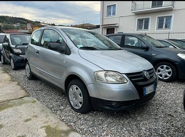 VOLKSWAGEN FOX - 2010