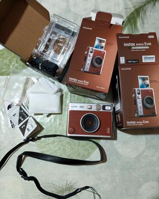 Fujifilm Instax mini evo