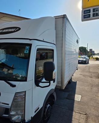 Nissan Cabstar