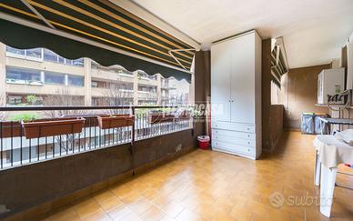 AMPIO TRILOCALE DI 115 MQ CON TERRAZZO E VERANDA!