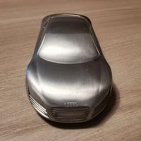 Modello auto R8 alluminio pieno fermacarte