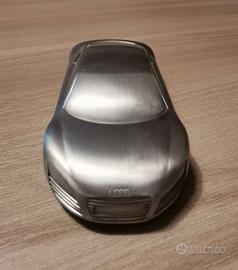 Modello auto R8 alluminio pieno fermacarte