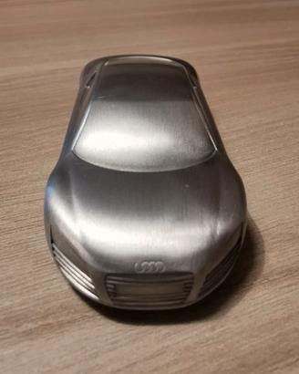 Modello auto R8 alluminio pieno fermacarte
