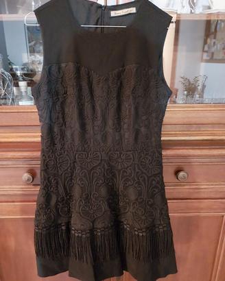 Vestitino nero pizzo e frange