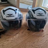 2 caschi jet