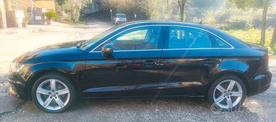 Audi A3 sedan 2000 TDI.