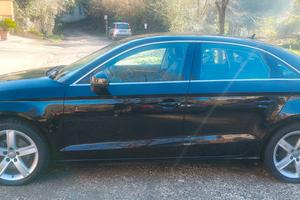 Audi A3 sedan 2000 TDI.