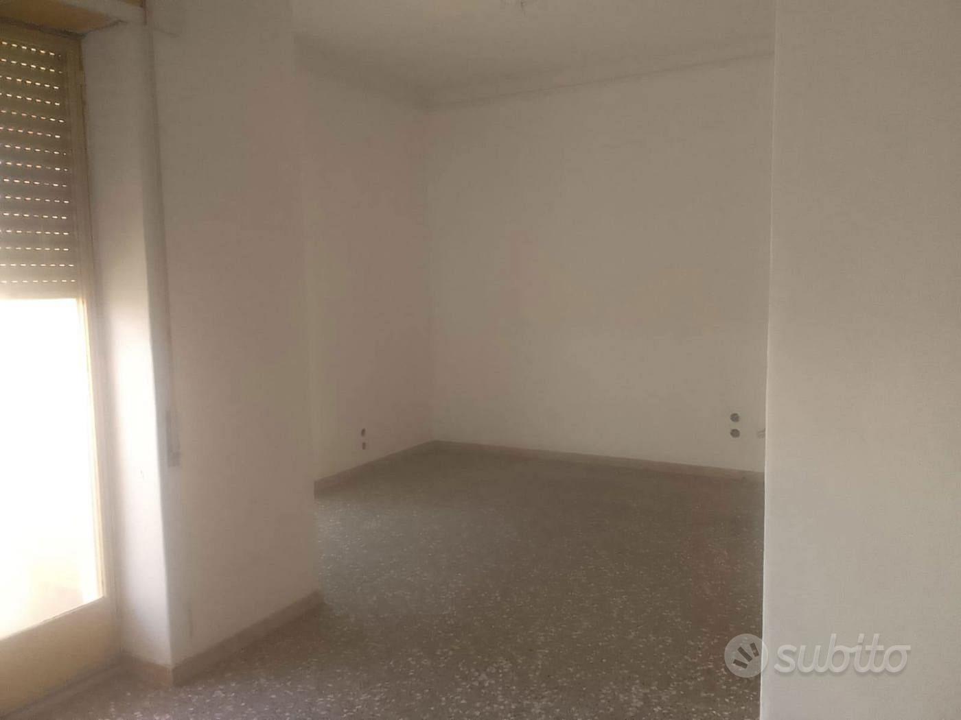 Apartment in Taranto, Quartiere Paolo VI - Vista 2