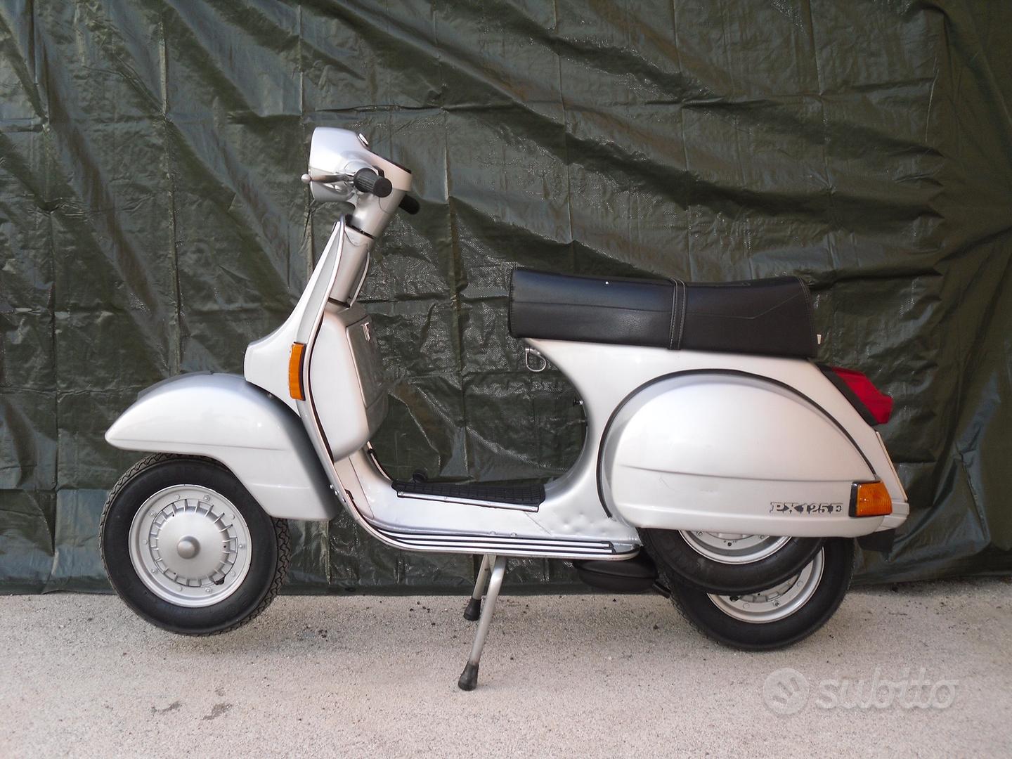 Piaggio Vespa PX 125 E (1982) in vendita a 5.900 €