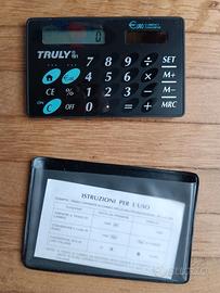 Calcolatrice tascabile vintage a batteria solare