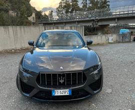 Maserati Levante V6 Diesel 275 CV AWD Granlusso