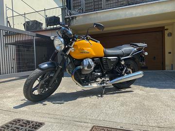 Moto Guzzi v7 stone II