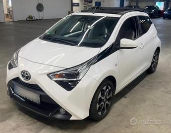 Toyota Aygo Connect 1.0 VVT-i 72 CV 5 porte x-clus