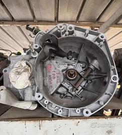 Cambio Lancia Y 1.0 benzina Hybrid