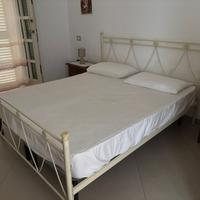 Letto completo in ferro battuto chiaro