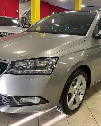 SKODA Fabia 1.0 MPI 75 CV *TETTO/NEO PATEN/TELC*