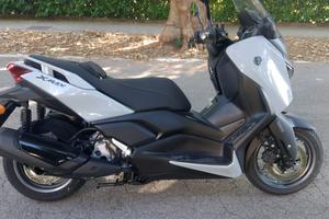 Yamaha X-Max 300 Tech Max