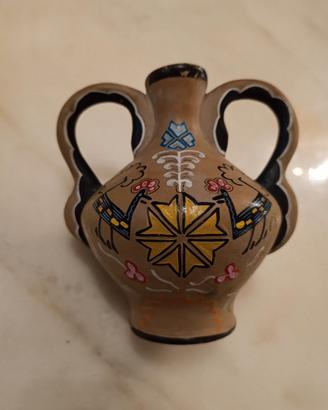 anfora biansata in ceramica artistica sarda