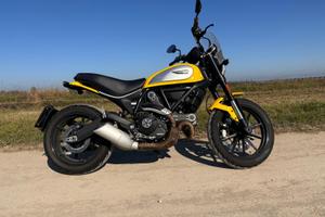 Ducati Scrambler Icon 800; 2017; 4.980 Km;