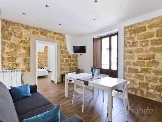 Trilocale ristrutturato vicino al teatro Massimo