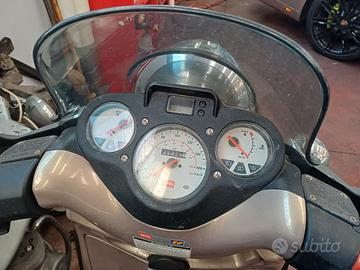 Aprilia Scarabeo 150 del 2000 con 25000 km